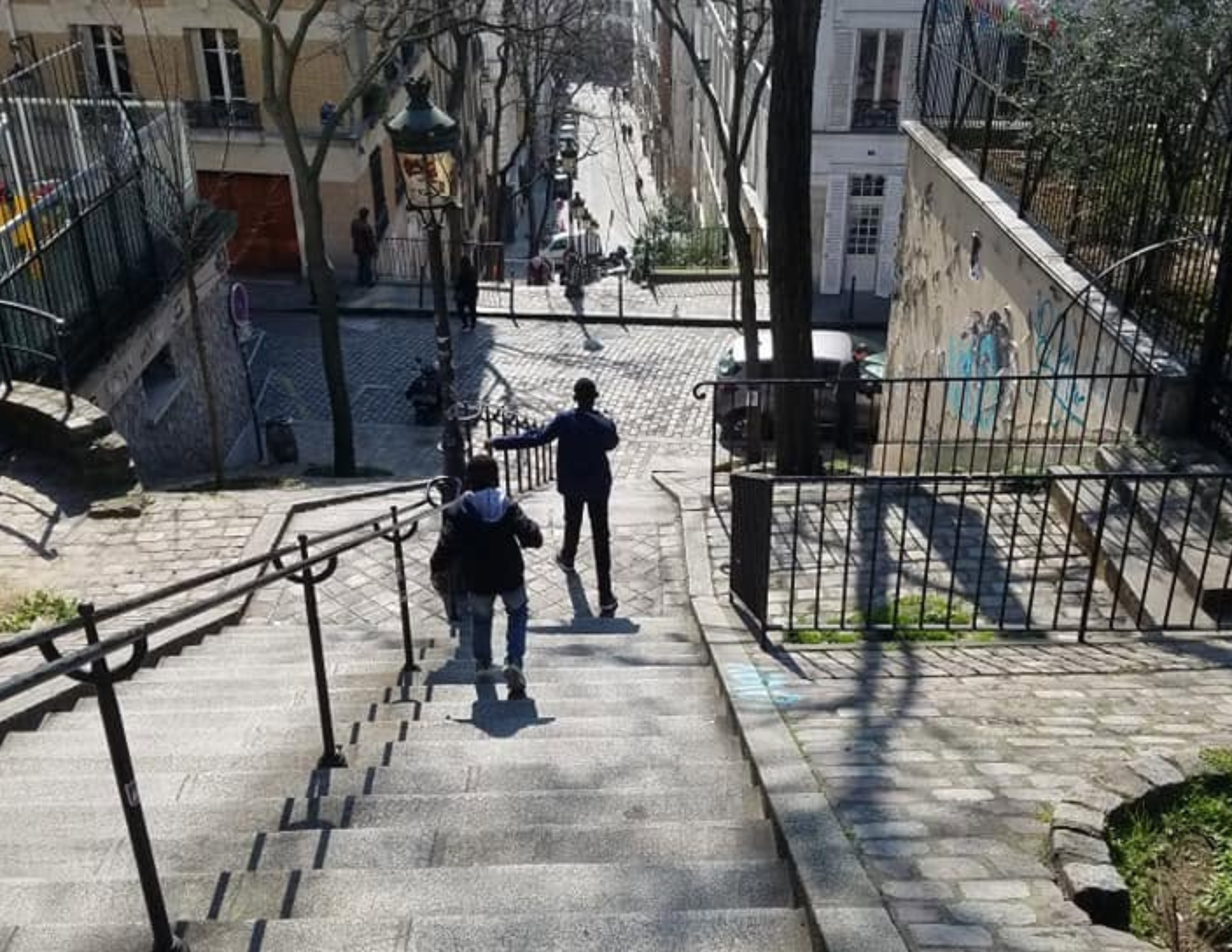 Paris Travel Guide (6).png